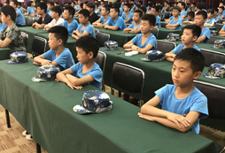 黃山小學(xué)生夏令營(yíng)能夠鍛煉孩子的意志