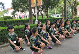 參加華中軍事夏令營(yíng)為孩子的成長(zhǎng)保駕護(hù)航