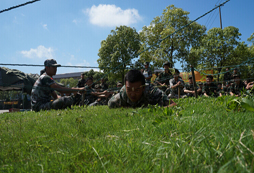 這個(gè)假期華中軍事夏令營(yíng)帶你歡樂一夏