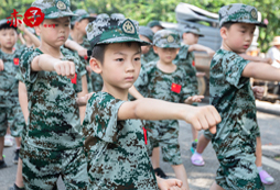 湖北軍事夏令營多少錢？熱門活動價格參考