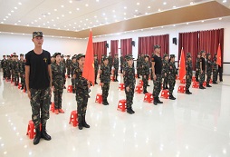 湖北夏令營(yíng)讓初中生度過(guò)一個(gè)收獲的假期