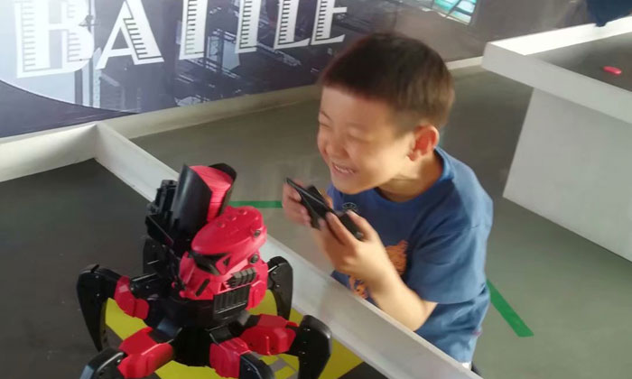 開心的小朋友