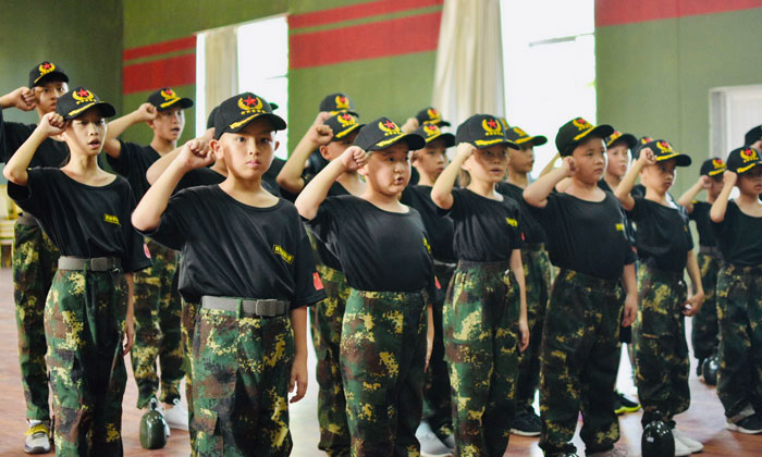 惠州軍訓(xùn)夏令營(yíng)