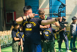 參加軍事化管理的夏令營(yíng)湖南活動(dòng)為孩子打基礎(chǔ)！