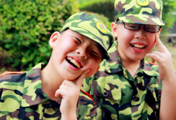 男孩子在湖南參加軍事夏令營有什么好的推薦？