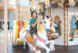 兒童樂園游玩