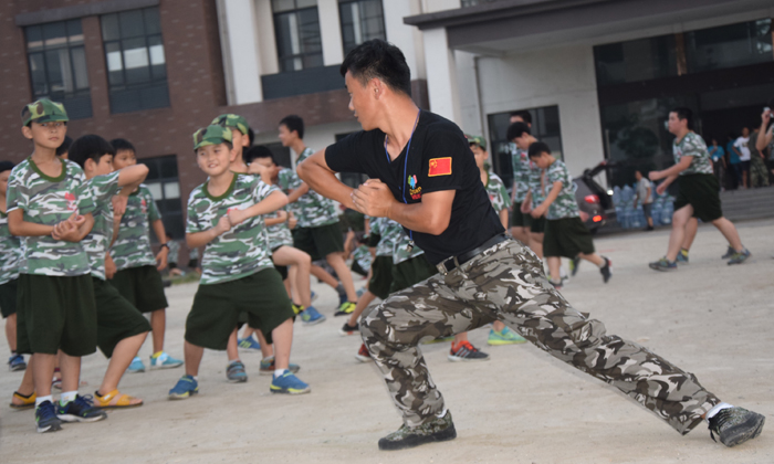 少年強(qiáng)則中國強(qiáng)