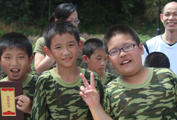 中華傳統(tǒng)文化和軍營文化為依托