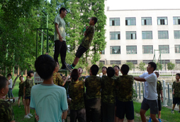 杭州聚冠教育夏令營(yíng)的服務(wù)怎么樣？