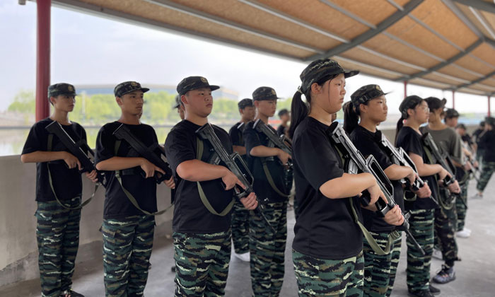 建德軍事夏令營