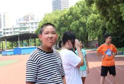和減肥夏令營(yíng)一起探討青少年應(yīng)如何正確減肥？