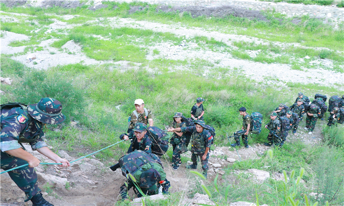 江蘇軍事夏令營(yíng)哪家好