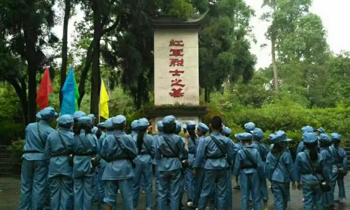 江西軍旅體驗(yàn)夏令營(yíng)
