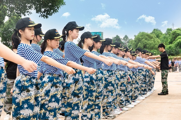 江西哪里有軍訓(xùn)夏令營(yíng)