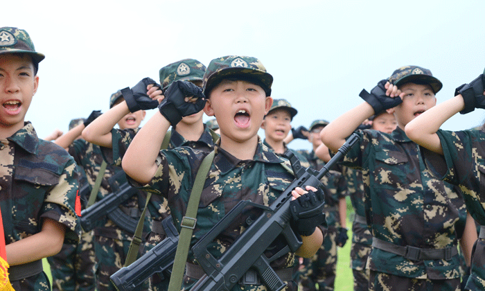 焦作軍事夏令營值不值得孩子參加？.gif