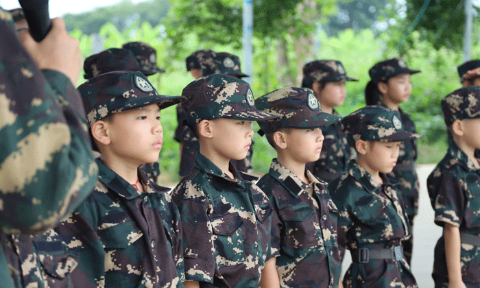 焦作軍事夏令營值不值得孩子參加？.gif