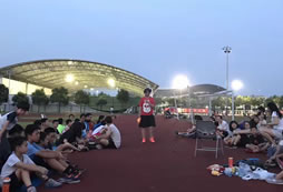 報名嘉興5天暑假夏令營可獲定制沖鋒衣一件