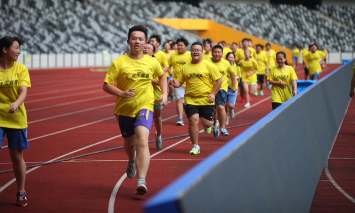 吉林減肥夏令營(yíng)教孩子五大減肥方法！.jpg