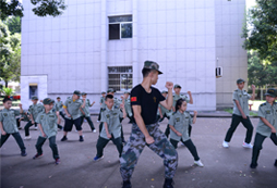 孩子參加金華軍事夏令營(yíng)需要攜帶的物品有哪些呢？