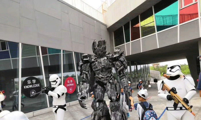 機(jī)器人夏令營課程.gif