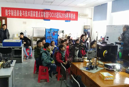 暑期機(jī)器人小學(xué)生夏令營(yíng)讓孩子真正贏在起跑線