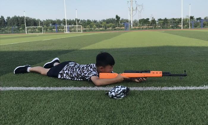 匍匐射擊