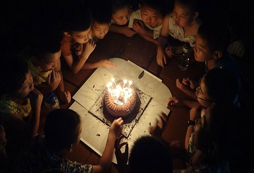 營中的生日派對