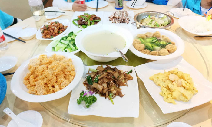營養(yǎng)午餐