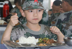 軍事將帥夏令營有哪些特色？