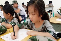 中國(guó)軍事將帥夏令營(yíng)帶給孩子那些改變？