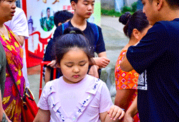 國內(nèi)軍事夏令營的收費(fèi)如何？