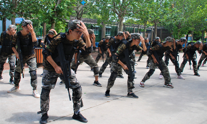 軍事夏令營收費多少