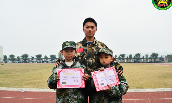 國(guó)內(nèi)比較受歡迎的軍事冬令營(yíng)