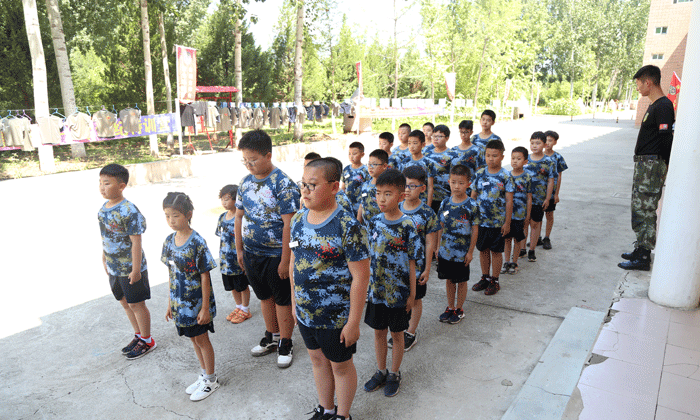 軍事夏令營報(bào)名哪家好
