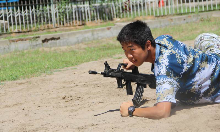 實(shí)彈射擊夏令營(yíng)