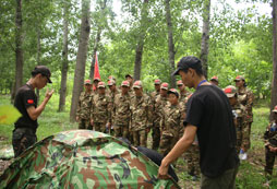 報(bào)名軍事夏令營學(xué)費(fèi)多少錢？