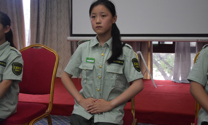 女孩子軍事夏令營