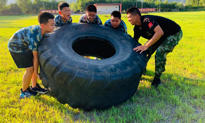 兩周軍事冬令營價格多少