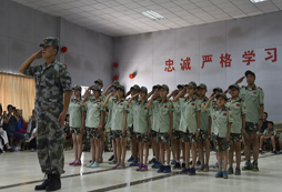 報名軍事夏令營多少錢？3-8千左右夏令營線路推薦