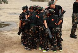 中學生參加軍事夏令營怎么樣？