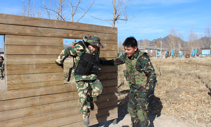 孩子參加軍營夏令營有用嗎