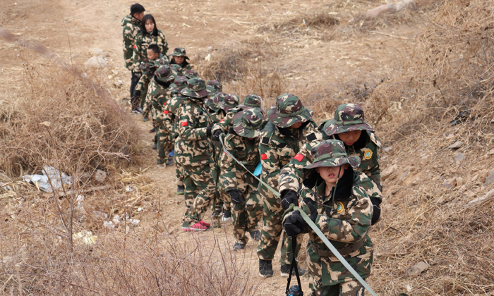 年齡小的孩子能適應(yīng)軍事夏令營嗎？p1.jpg