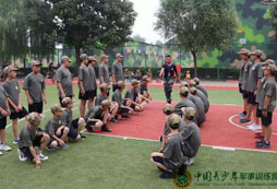 青少年參加軍旅色彩夏令營有什么收獲？