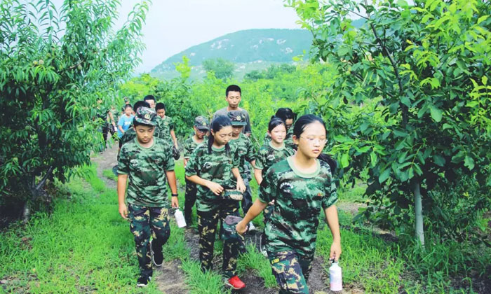 上海暑假吃苦夏令營(yíng)