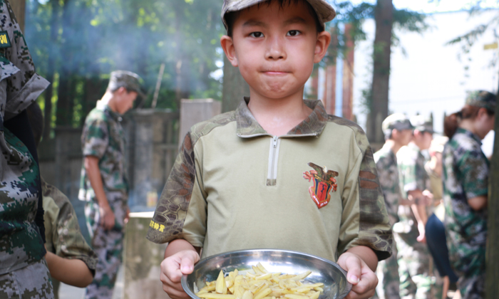 軍事夏令營是如何管理學(xué)員的？