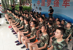 哈密青少年軍事夏令營(yíng)有什么特色課程?