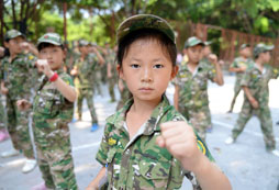 軍訓(xùn)夏令營哪家專業(yè)？心中有數(shù)選營不慌
