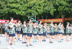 有哪些軍訓(xùn)夏令營可以鍛煉孩子獨(dú)立自主的能力？