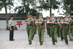 軍訓夏令營給孩子一個難忘的假期！