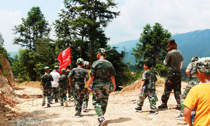 軍訓夏令營哪家好